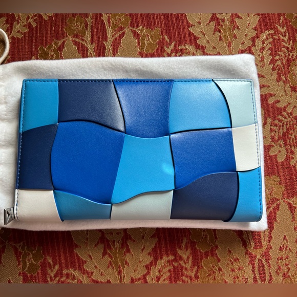 Bottega Veneta Cassette Zip Around Wallet - Picture 1 of 5
